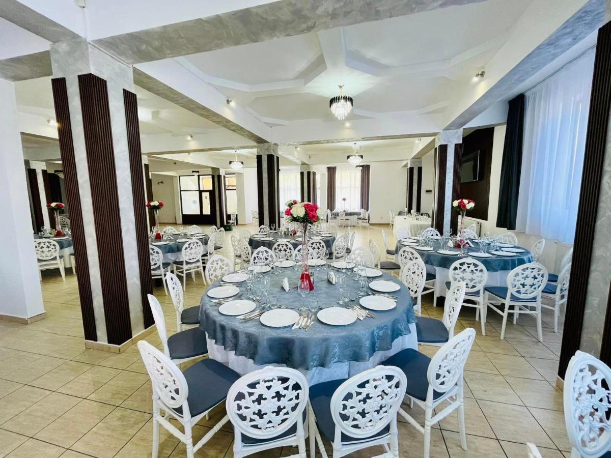 Hotel Tata Si Fii Bechet Dış mekan fotoğraf